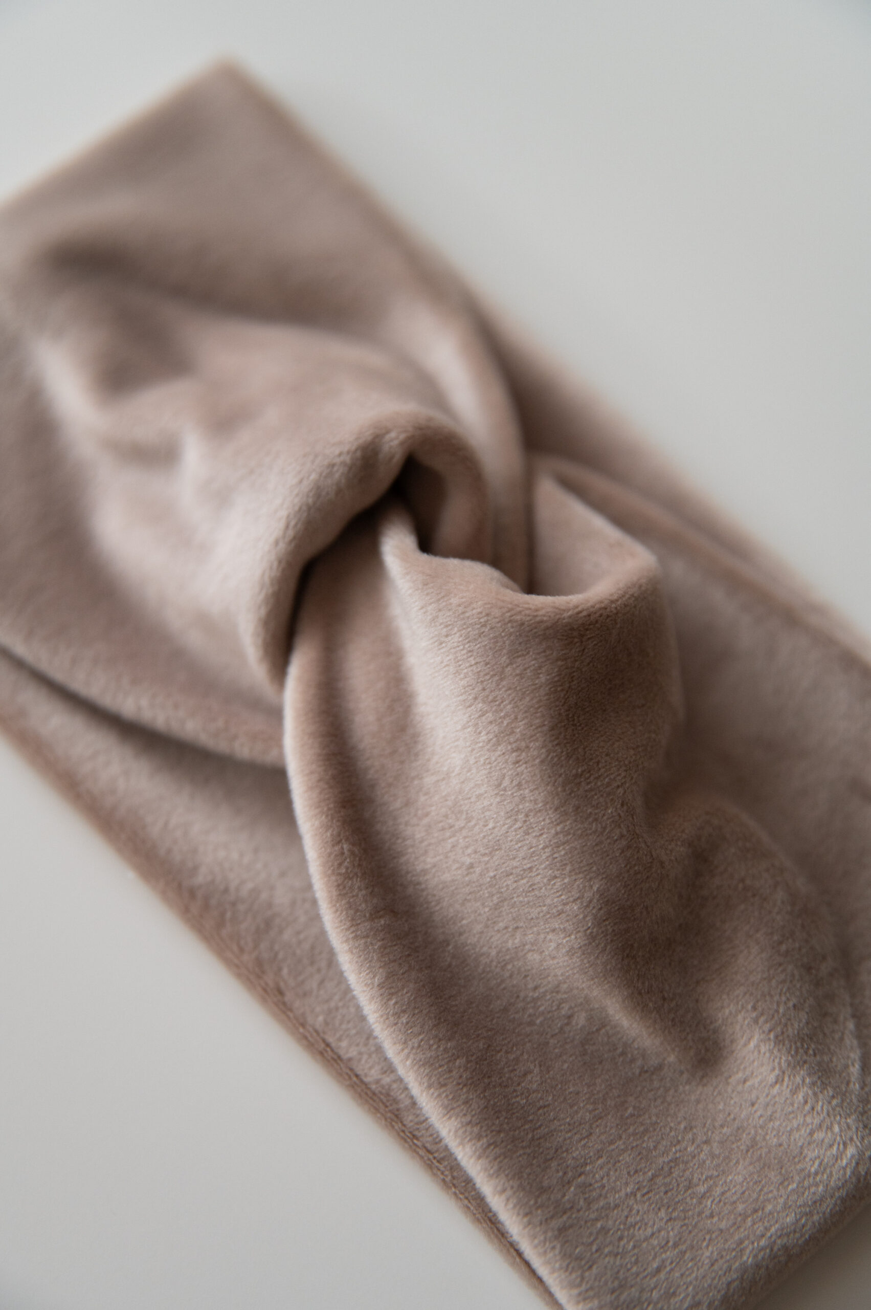 welurowa opaska na głowę czarna welurowa opaska na głowę czarna